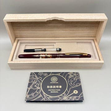 Kuretake & Wancher - Maki-e with Folding Fan Motif -