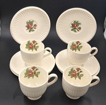 Wedgwood - Service à thé (10) - Porcelaine - Rose mousse