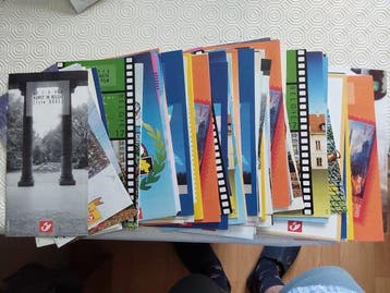 België 1966/1998 - 1252 Post folders met eerste dag stempels, Timbres & Monnaies, Timbres | Europe | Belgique