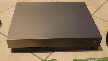 Microsoft - Xbox One X - Xbox One X edizione limitats gold -, Nieuw