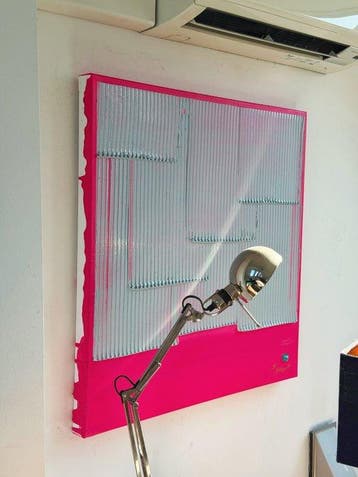 Sarah Schwarzl - Frequency GREYBLUE ON PINK (Frame included)