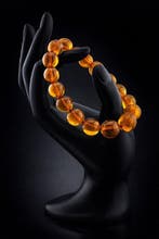 Barnsteen - Baltic Amber Bracelet – Large Glossy Rounds –