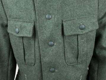 Replica van een Duitse WW2 veldjas Feldbluse M40, Collections, Ophalen of Verzenden, Kleding of Schoenen