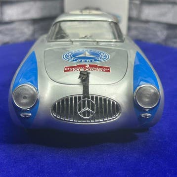 CMC 1:18 - Modelauto - CMC 1:18 Mercedes-Benz 300 SL n.3, Nieuw