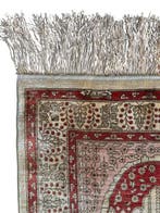 Silk Hereke Signed Carpet Mehrab Design - Hereke - Tapis -