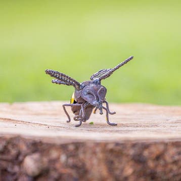 Figurine - Twee bijen van metaal - Métal