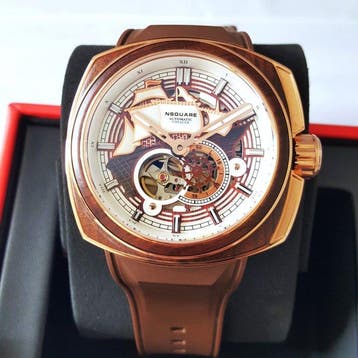 NSquare - VOYAGER - Automatic - Rotating Helm Wheel - Gold -, Nieuw