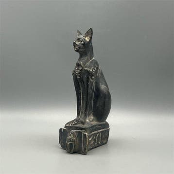 Replica van het oude Egyptische Godin Bastet-standbeeld –