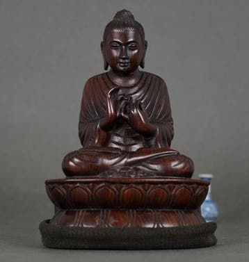 Seated Buddha with Long Gown Devotional sculpture - Hout -