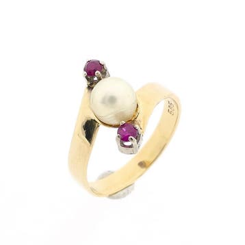 Gouden ring met gecultiveerde parel en robijn; 14 karaat;..., Handtassen en Accessoires, 18 tot 19, Gebruikt, Ophalen of Verzenden