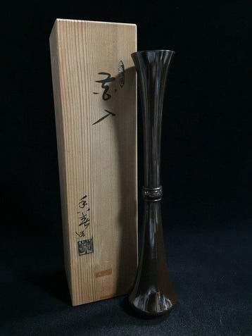Vaas - Brons, Japanse vintage bronzen Ikebana-vaas met