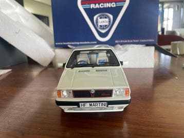 Laudoracing 1:18 - Modelauto - Lancia Delta 1600 HF Turbo IE