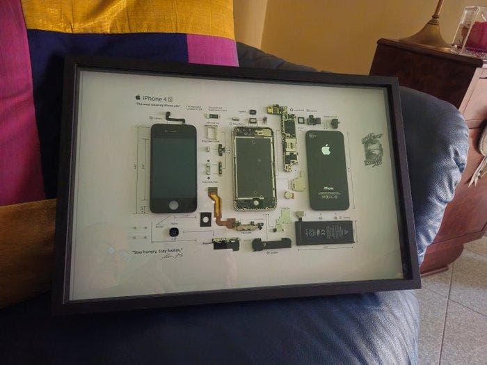 Apple iPhone 4S - disassembled and framed - iPhone (1), Games en Spelcomputers, Spelcomputers | Overige Accessoires