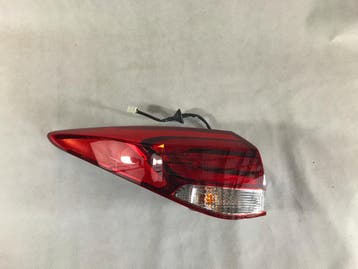 Hyundai i40 Kombi 2015-2019 achterlicht links LED Europa 924, Verzenden