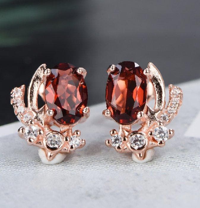 Zonder minimumprijs - Oorstekers - 18 karaat Zilver,, Handtassen en Accessoires, Antieke sieraden