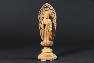 Amida Nyorai (Amitabha Buddha) Statuette with Openwork Halo