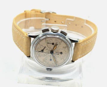 Universal Geneve - Stahl Chronograph - AERO-COMPAX - Kaliber