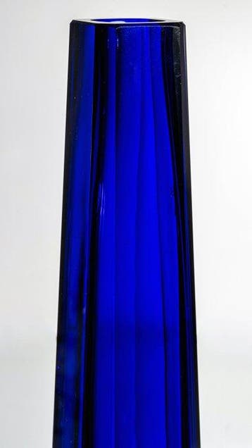 VEB Kunst Glas Wasungen - Vaas - Gefacetteerd blauw