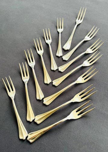Ménagère (13) - fourchettes à dessert - Plaqué(e) argent