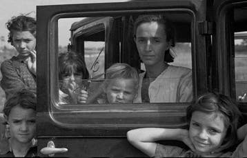 Arthur Rothstein - The family of a migratory fruit worker