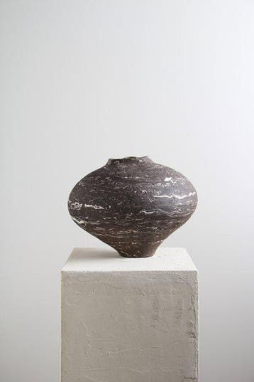 Valentina Cojocaru - sculptuur, Giove 05 - Sculptural Vase, Antiquités & Art