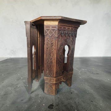 Bijzettafel - reliëfsnijder - Hout - Marokko - Begin 20e
