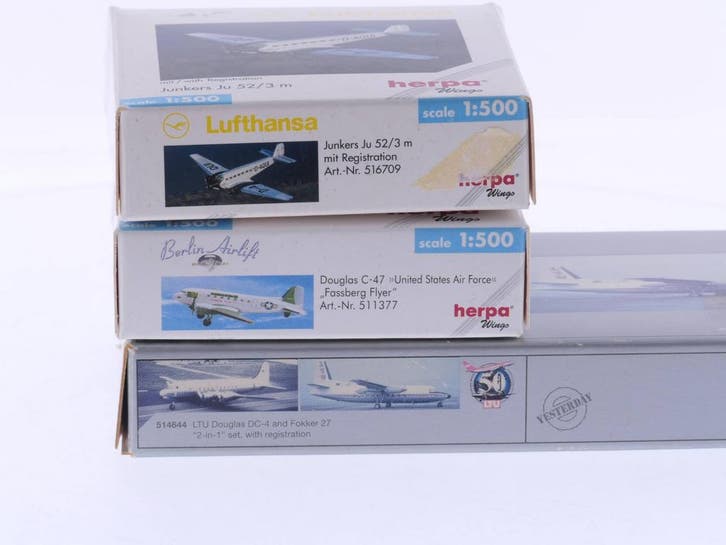 Schaal 1:500 Herpa 511377 Douglas C-47, Herpa 516709 Junk..., Hobby en Vrije tijd, Modelbouw | Vliegtuigen en Helikopters, Gebruikt