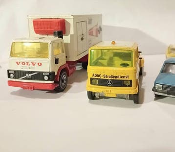 Siku 1:55 - Voiture miniature (14) - Volvo Truck, Mercedes,, Hobby en Vrije tijd, Nieuw