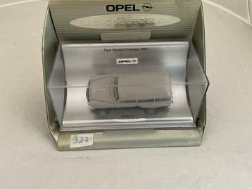 Minichamps 1:43 - Modelauto (3) - Opel Olympia Caravan