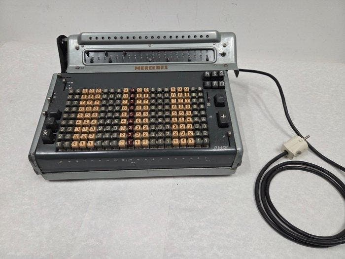 Mercedes Model R44SM - Calculatrice - 1950-1960, Antiquités & Art, Art | Objets design