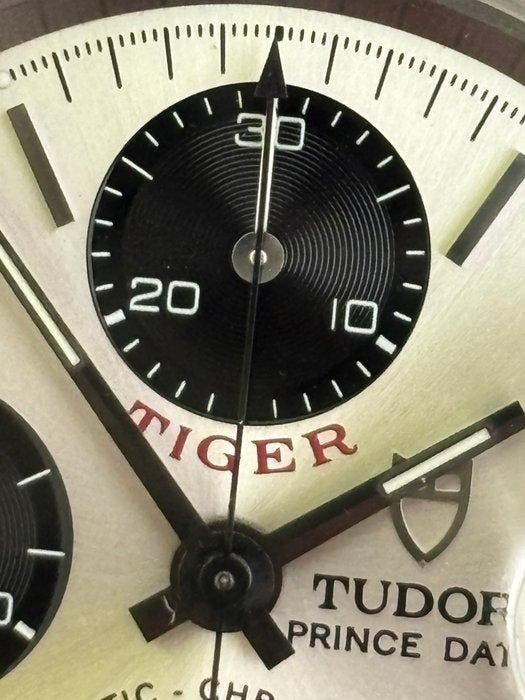 Tudor Prince Date Chronograph Tiger - Red Tiger-Tudor, Bijoux, Sacs & Beauté, Montres | Anciennes | Antiquités