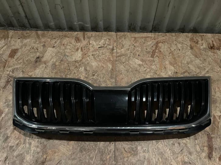 Calandre Skoda Octavia III Facelift 2017 - 2020, Auto-onderdelen, Carrosserie, Ophalen