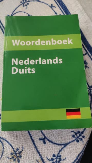Woordenboek Nederlands - Duits (nieuwe spelling), Verzenden, Gelezen, Het Spectrum