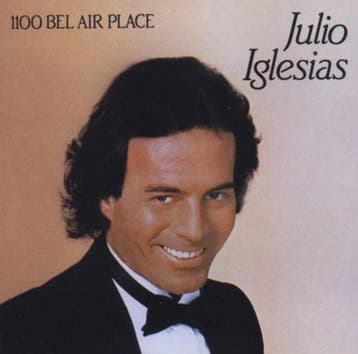 Julio Iglesias - 1100 Bel Air Place, Verzenden, Gebruikt