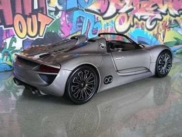 Norev 1:18 - Modelauto - Porsche 918 Spyder, Nieuw