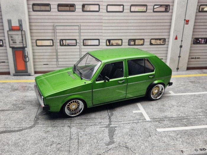 Solido 1:18 - Model hatchback - Volkswagen Golf MK1 Groen, Hobby en Vrije tijd, Modelauto's | 1:5 tot 1:12