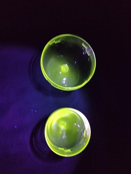 Champagneglas (2) - uraniumglas - Art Deco-drinkset, Antiquités & Art, Curiosités & Brocante