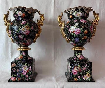 Pot de fleurs (2) - Porcelaine