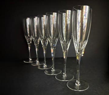 Taillee facetté - Champagne fluitje (9) - Kristal, Antiek en Kunst