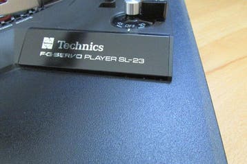 Technics - SL-23 Semi-Automatic Belt-Drive Platenspeler, Audio, Tv en Foto, Radio's, Nieuw