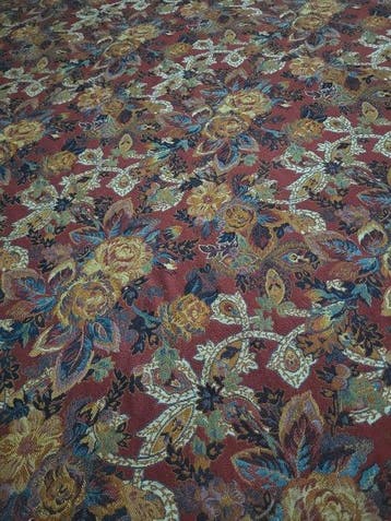 Verfijnd katoenen damast met bloemmotief. - Textiel - 600 cm