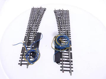 Schaal H0 Märklin 2271 K-rail paar slanke wissels met wis.., Ophalen of Verzenden, Rails