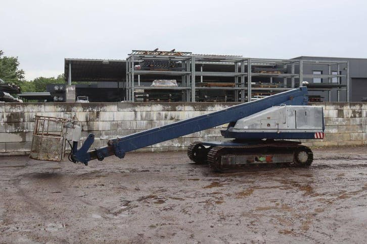 Veiling: Telescoophoogwerker Aichi R18.2 Diesel 20m 1999, Articles professionnels, Machines & Construction | Ascenseurs, Échafaudages & Échelles