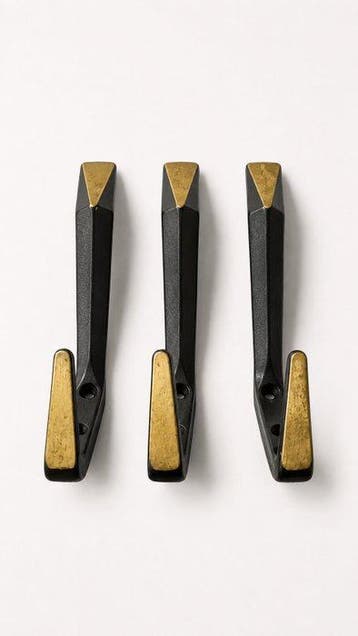 Porte-manteau - Laiton - Trois crochets muraux, années 1950
