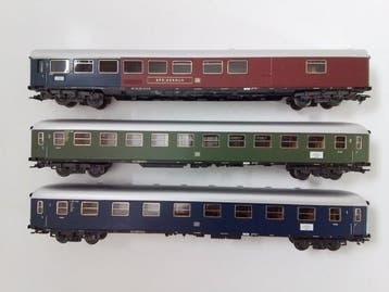 Märklin H0 - Uit set 29855 3 x Personenrijtuig - Modeltrein