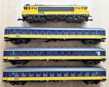 Roco H0 - 79687/74318/74316 - Treinset (4) - Serie 1700 met, Nieuw