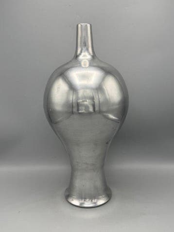 Vaas - Aluminium - Sculpturale vaas
