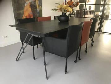 Set van 6 leren kuip eetkamerstoelen - met wieltjes -, Huis en Inrichting, Stoelen, Ophalen of Verzenden, Nieuw, Eén