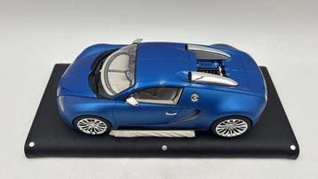 MR Collection models 1:18 - Modelauto - Bugatti Veyron 16.4, Nieuw