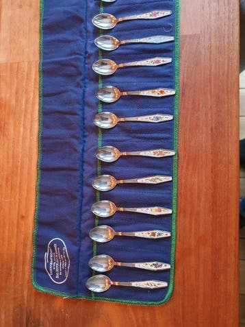 Royal Albert - Theelepel (12) - Bloemen van de maand -
